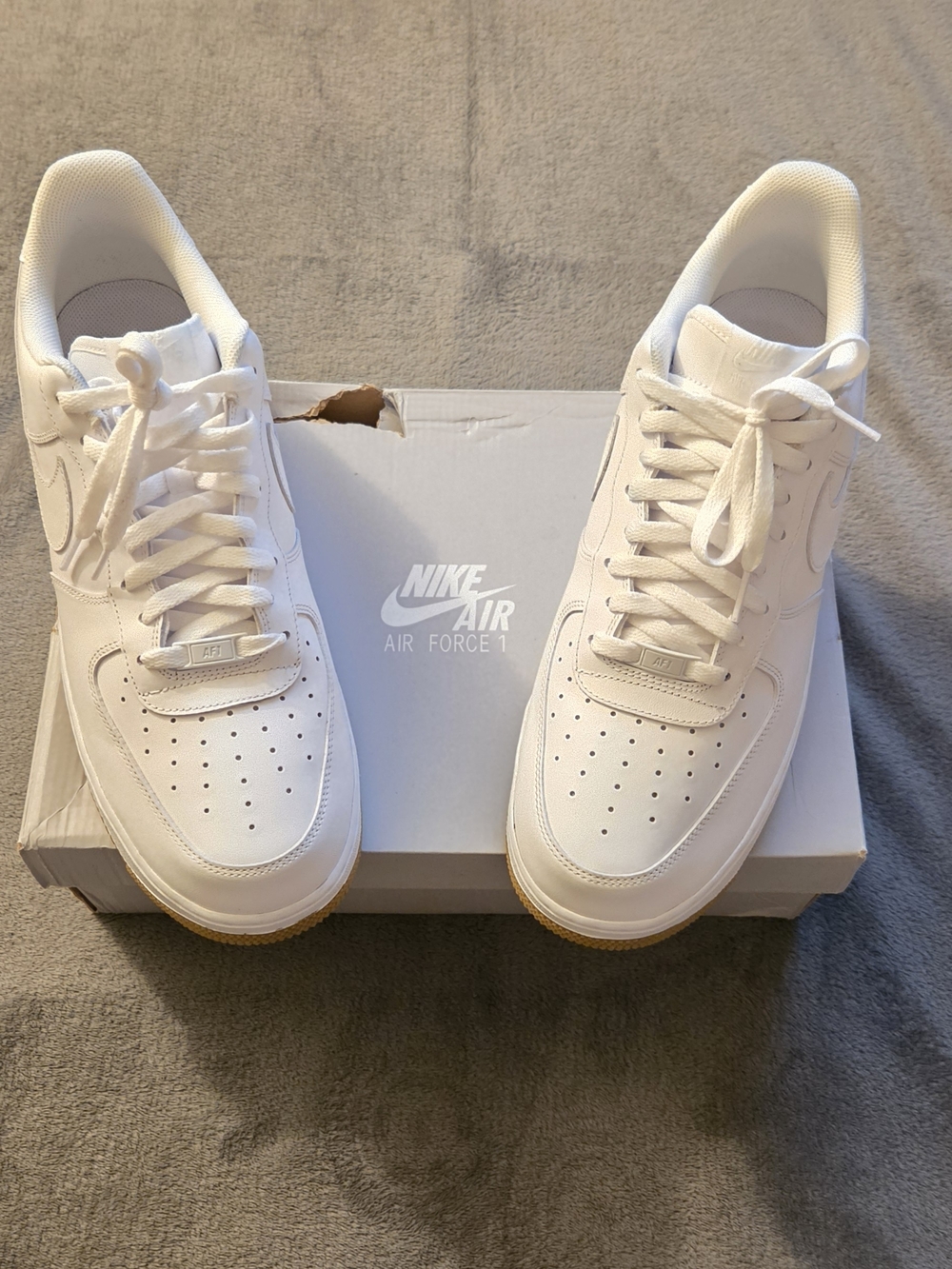 🤍🤎Nike Air Force 1'07 Low White On White Sneakers with Gum Outsole🤍🤎 Size 13 - Picture 2 of 7